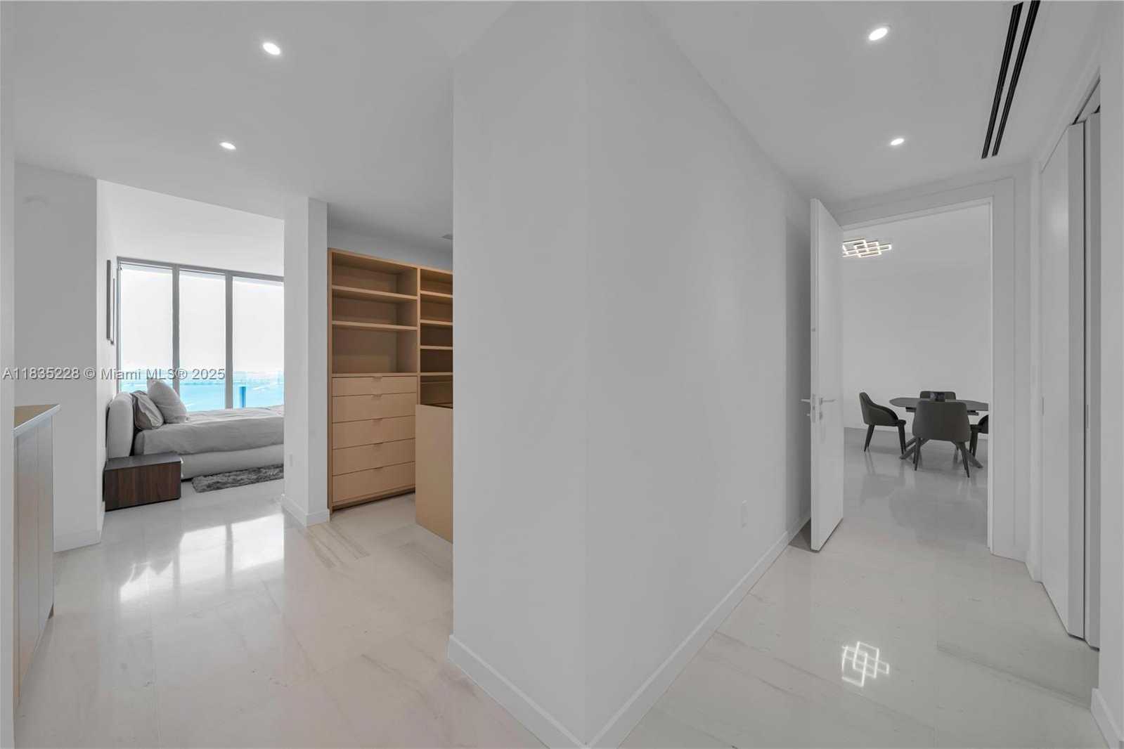 Small Image of 300 BISCAYNE BOULEVARD WAY #2804 #2804, Miami Number 22
