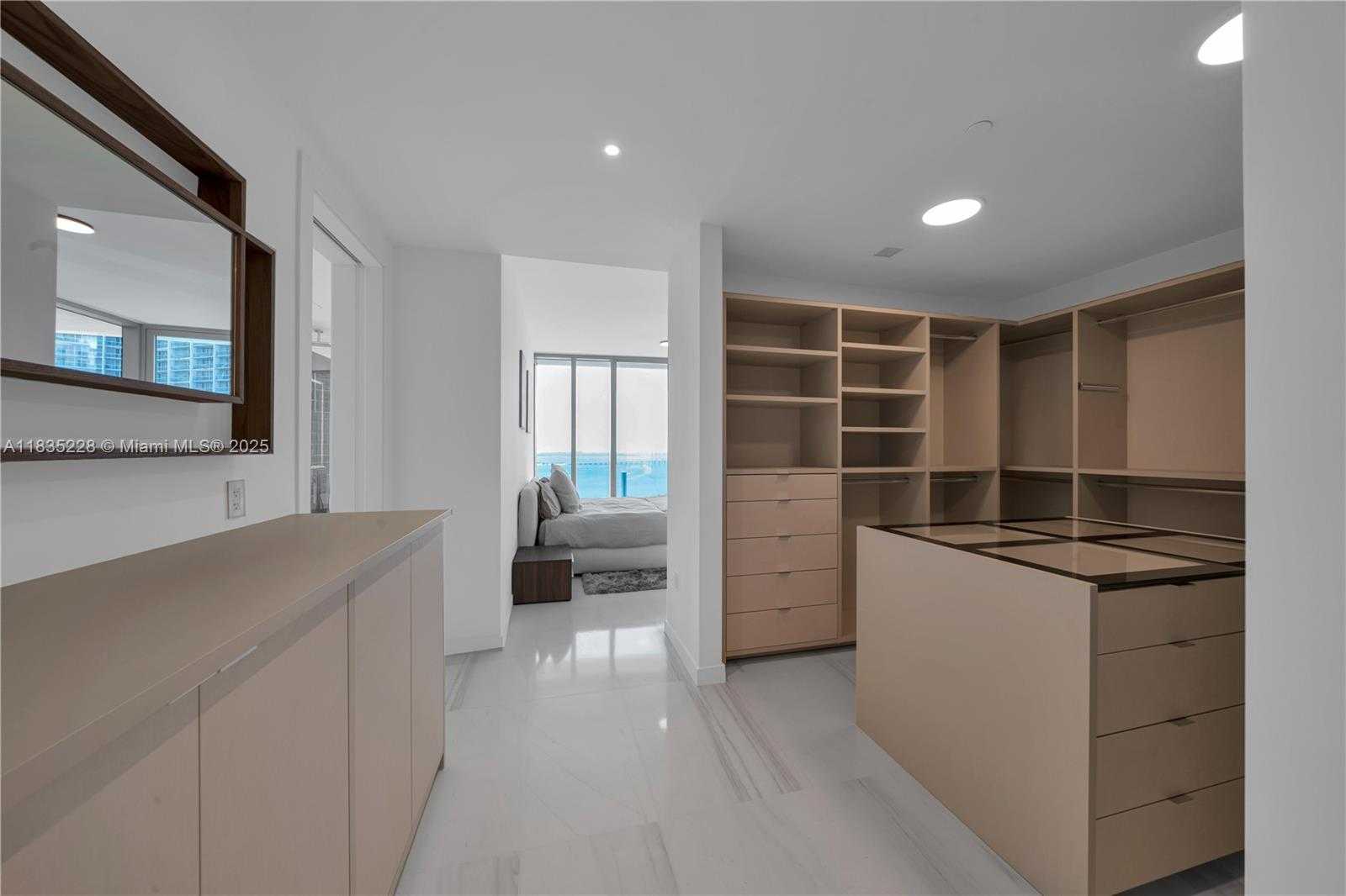 Small Image of 300 BISCAYNE BOULEVARD WAY #2804 #2804, Miami Number 26