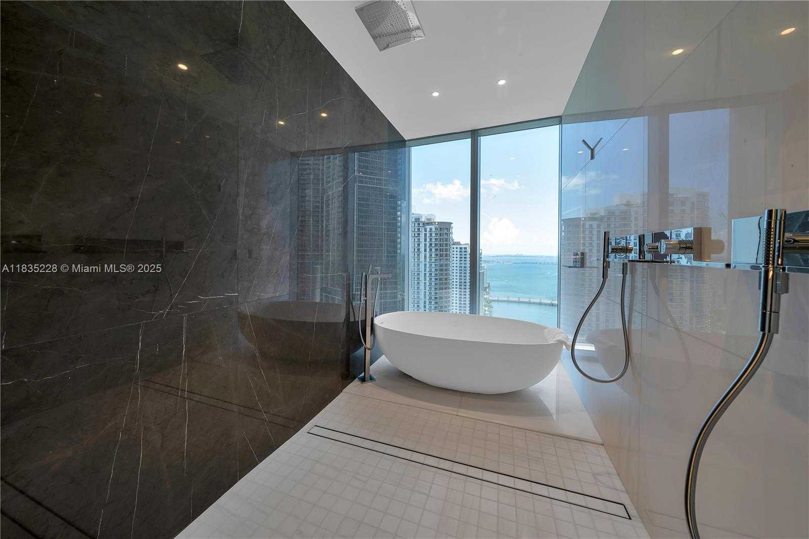 Small Image of 300 BISCAYNE BOULEVARD WAY #2804 #2804, Miami Number 35
