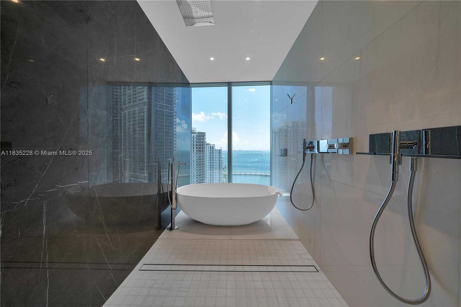 Small Image of 300 BISCAYNE BOULEVARD WAY #2804 #2804, Miami Number 36