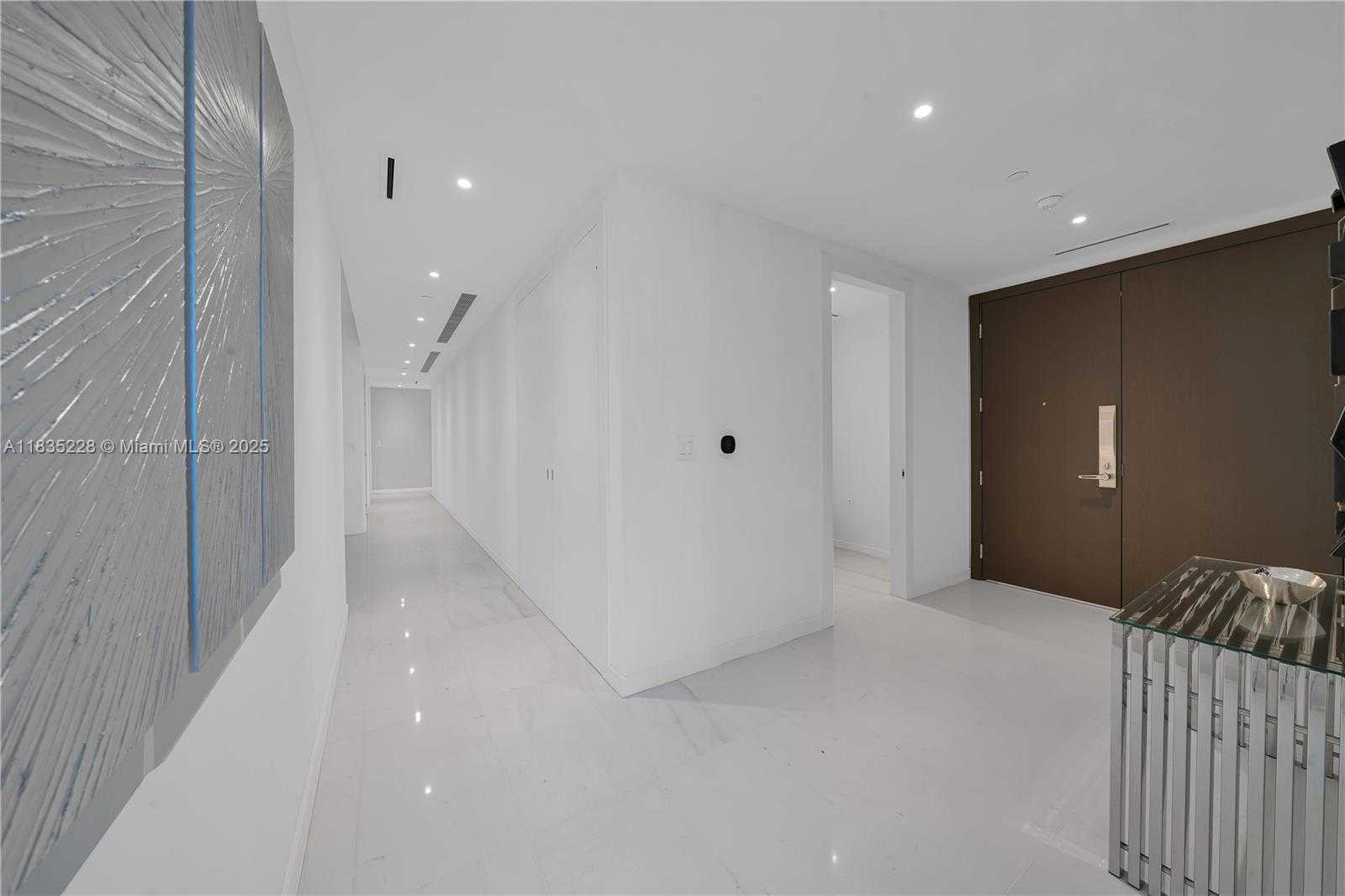 Small Image of 300 BISCAYNE BOULEVARD WAY #2804 #2804, Miami Number 37