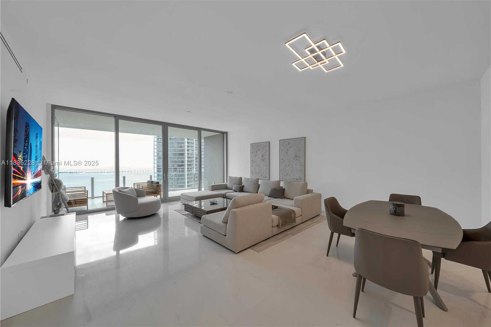 Small Image of 300 BISCAYNE BOULEVARD WAY #2804 #2804, Miami Number 6