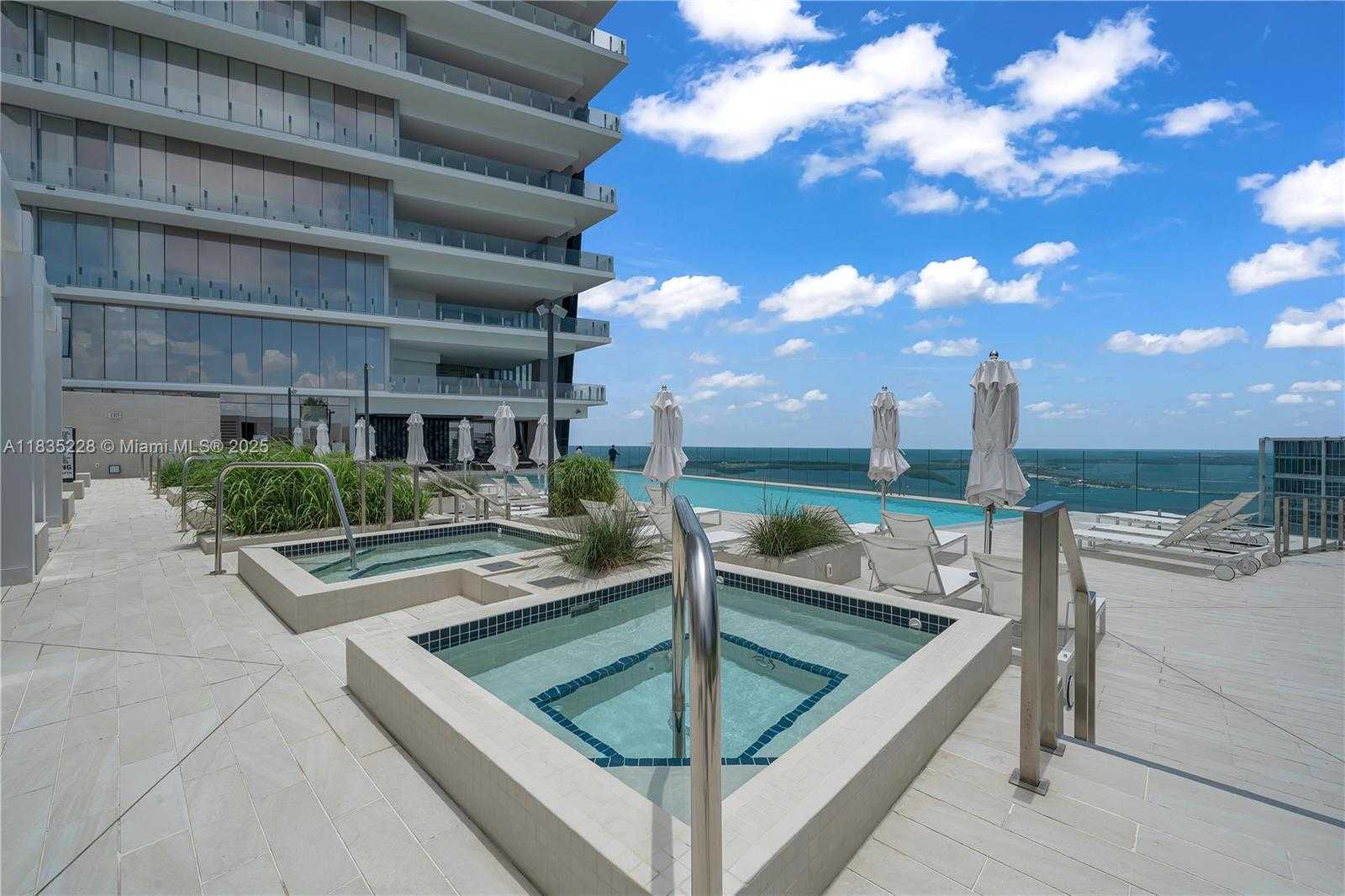Small Image of 300 BISCAYNE BOULEVARD WAY #2804 #2804, Miami Number 62