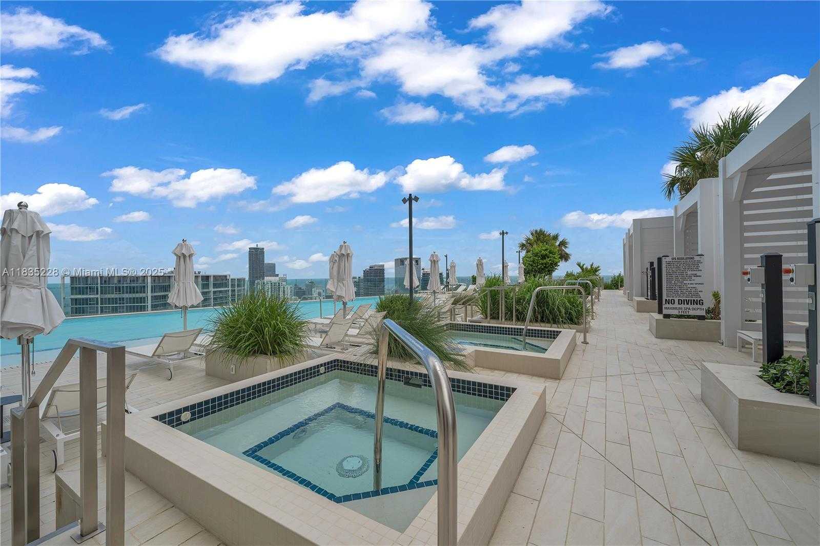 Small Image of 300 BISCAYNE BOULEVARD WAY #2804 #2804, Miami Number 63