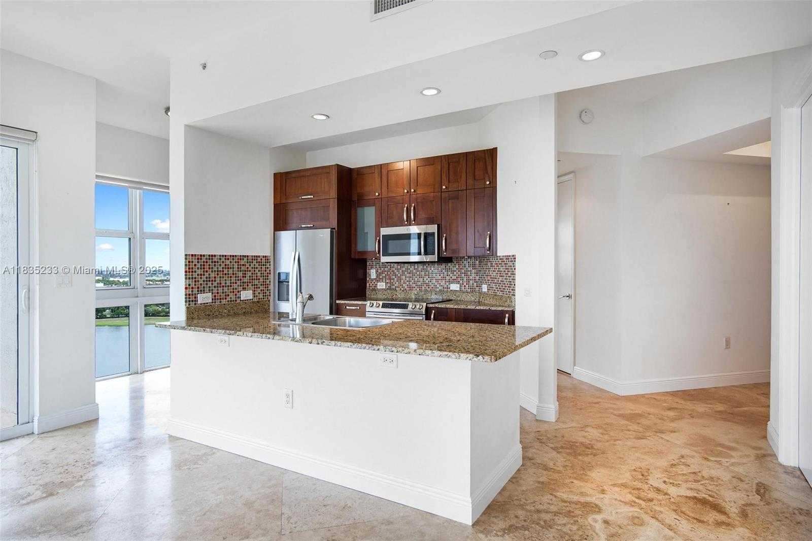 Small Image of 20000 EAST COUNTRY CLUB DR #TS02, Aventura Number 12