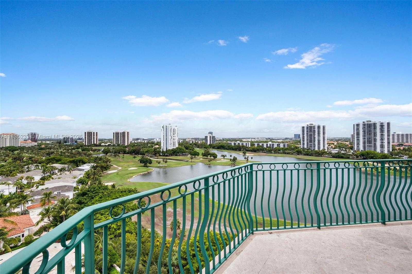 Small Image of 20000 EAST COUNTRY CLUB DR #TS02, Aventura Number 38