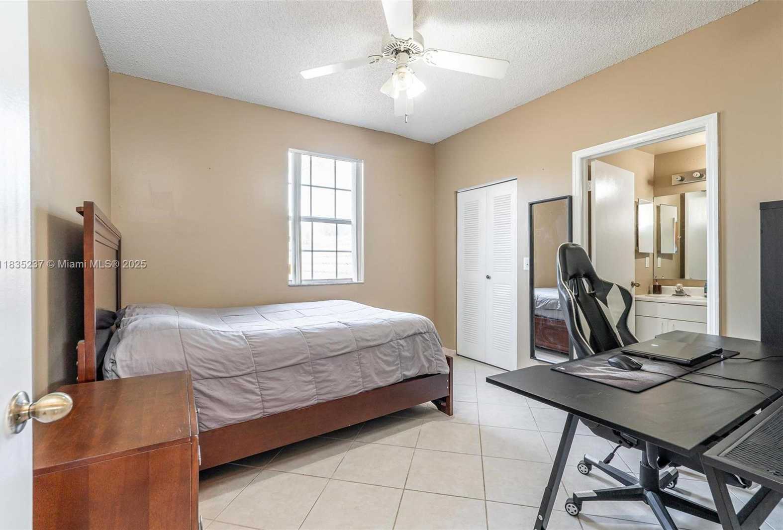 Small Image of 1528 VERACRUZ LN #4-3, Weston Number 13