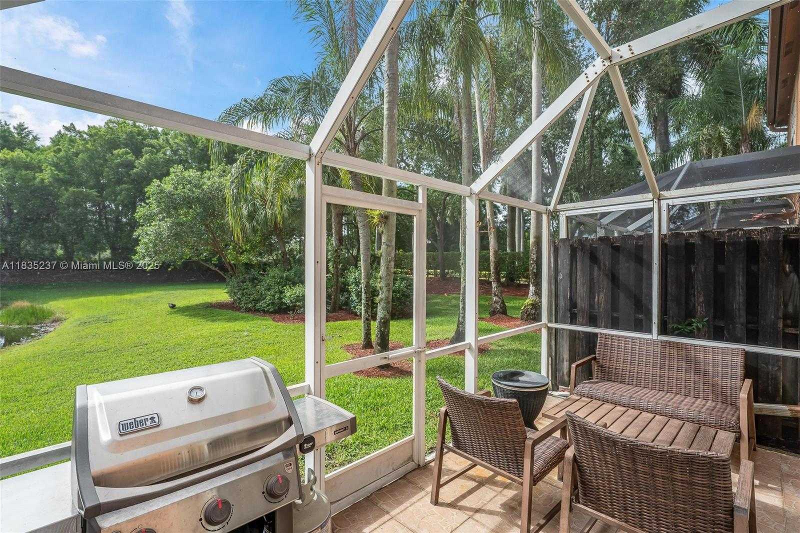 Small Image of 1528 VERACRUZ LN #4-3, Weston Number 21