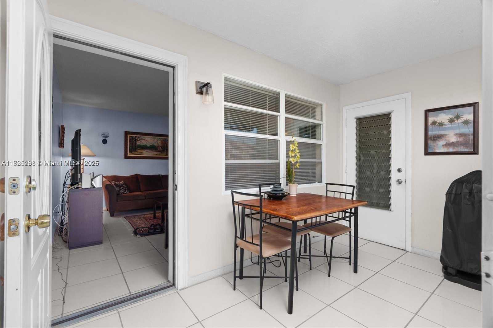 Small Image of 5300 WASHINGTON ST #J115, Hollywood Number 12