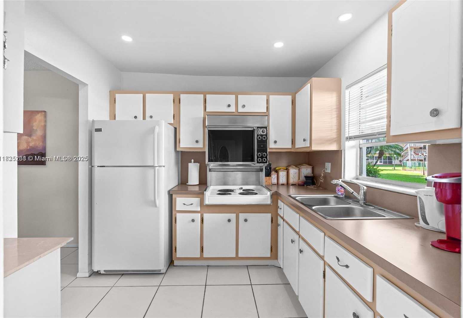 Small Image of 5300 WASHINGTON ST #J115, Hollywood Number 14