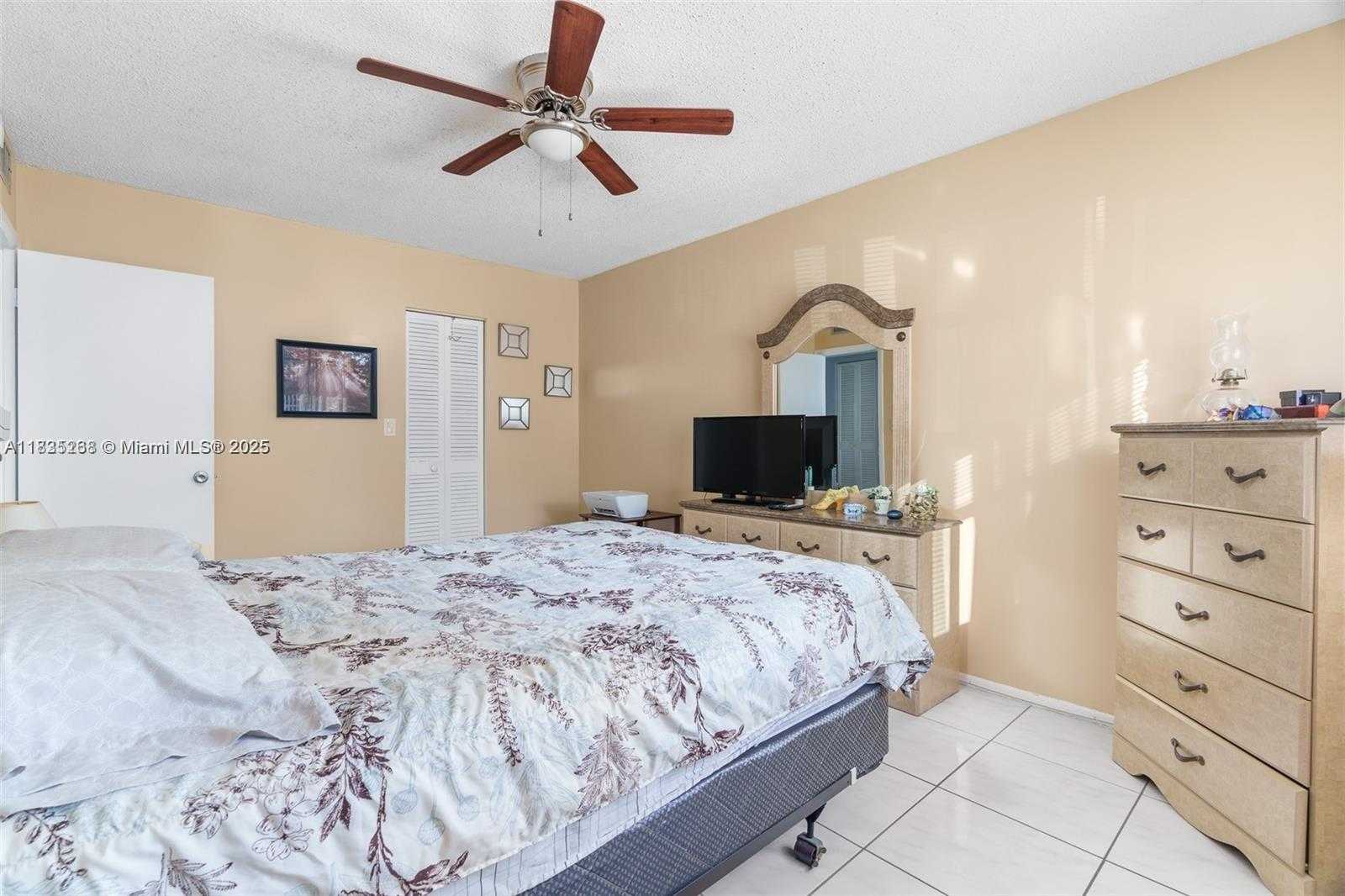 Small Image of 5300 WASHINGTON ST #J115, Hollywood Number 18