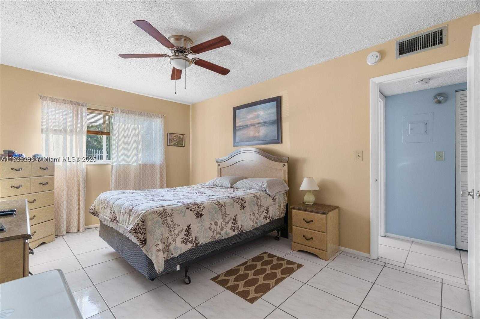 Small Image of 5300 WASHINGTON ST #J115, Hollywood Number 21