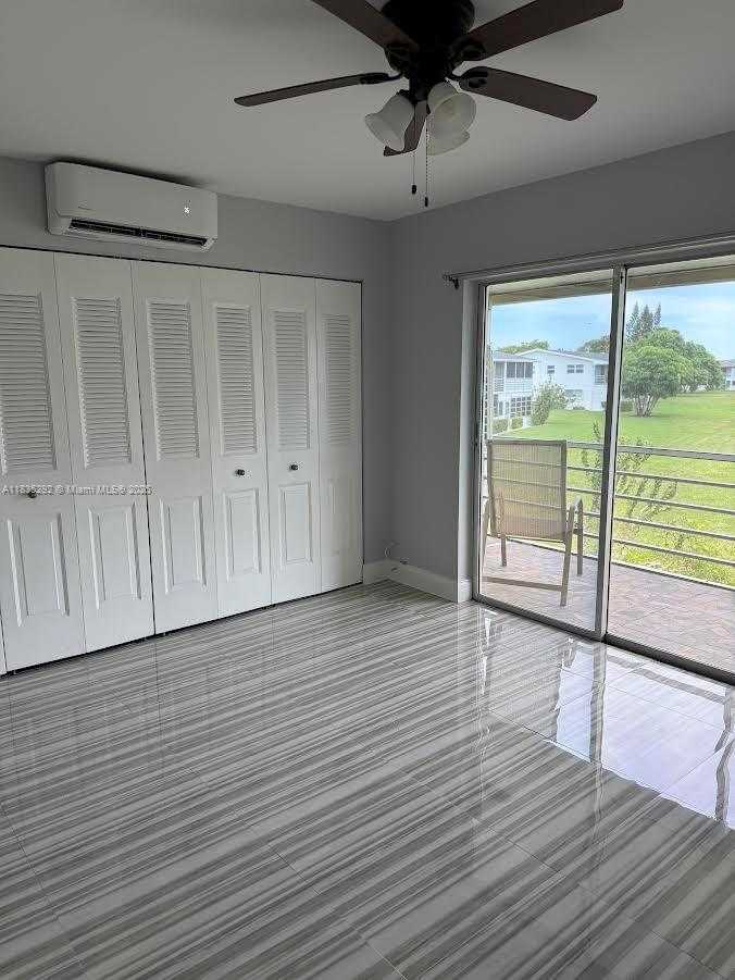 Small Image of West Palm Beach Number 11