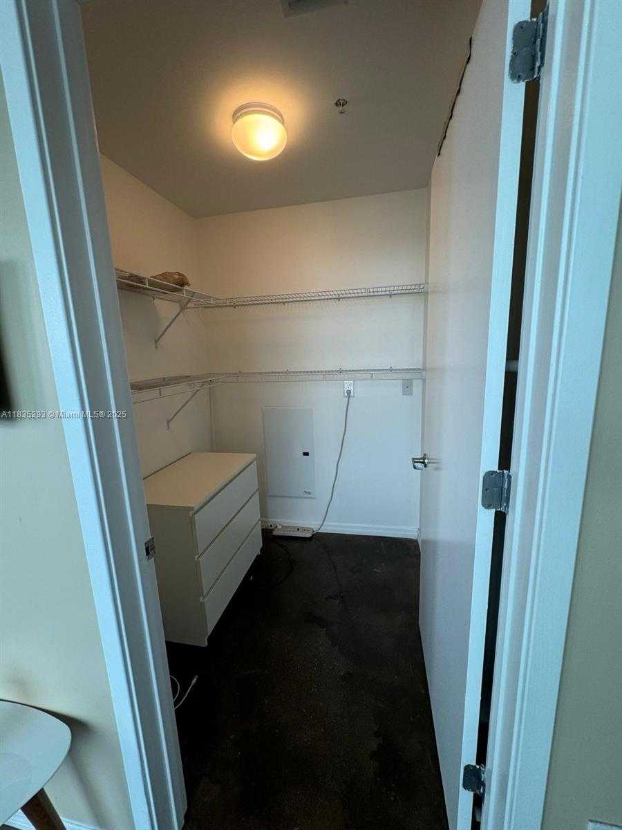 Small Image of 3301 NORTH EAST 1ST AVE #H2903, Miami Number 12