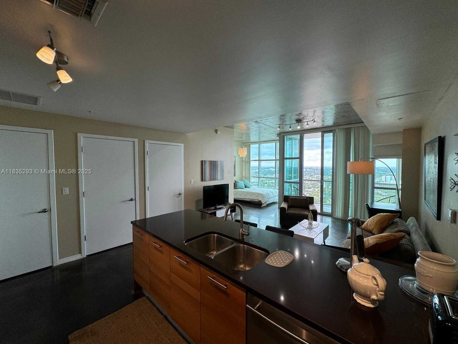 Small Image of 3301 NORTH EAST 1ST AVE #H2903, Miami Number 9