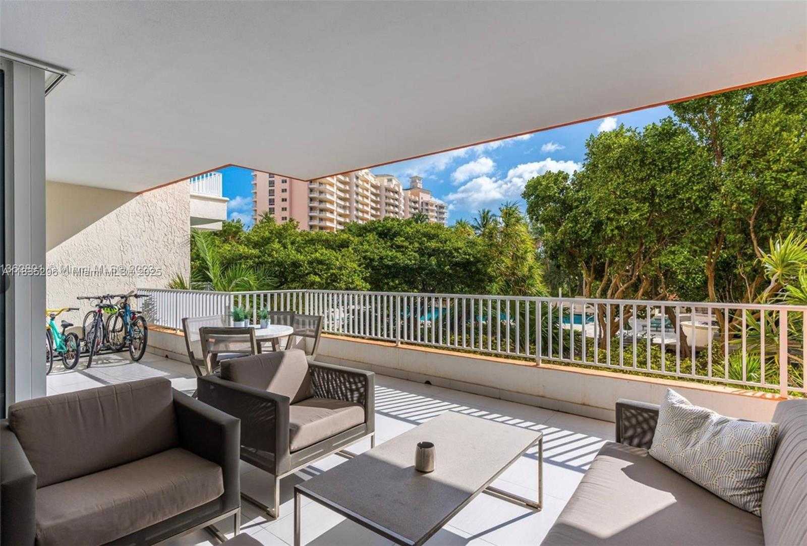 Small Image of 785 CRANDON BLVD #302, Key Biscayne Number 10