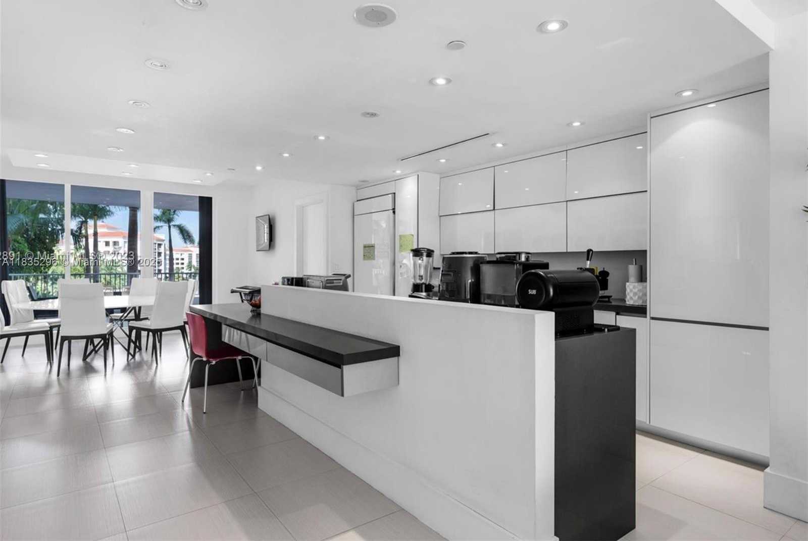 Small Image of 785 CRANDON BLVD #302, Key Biscayne Number 16