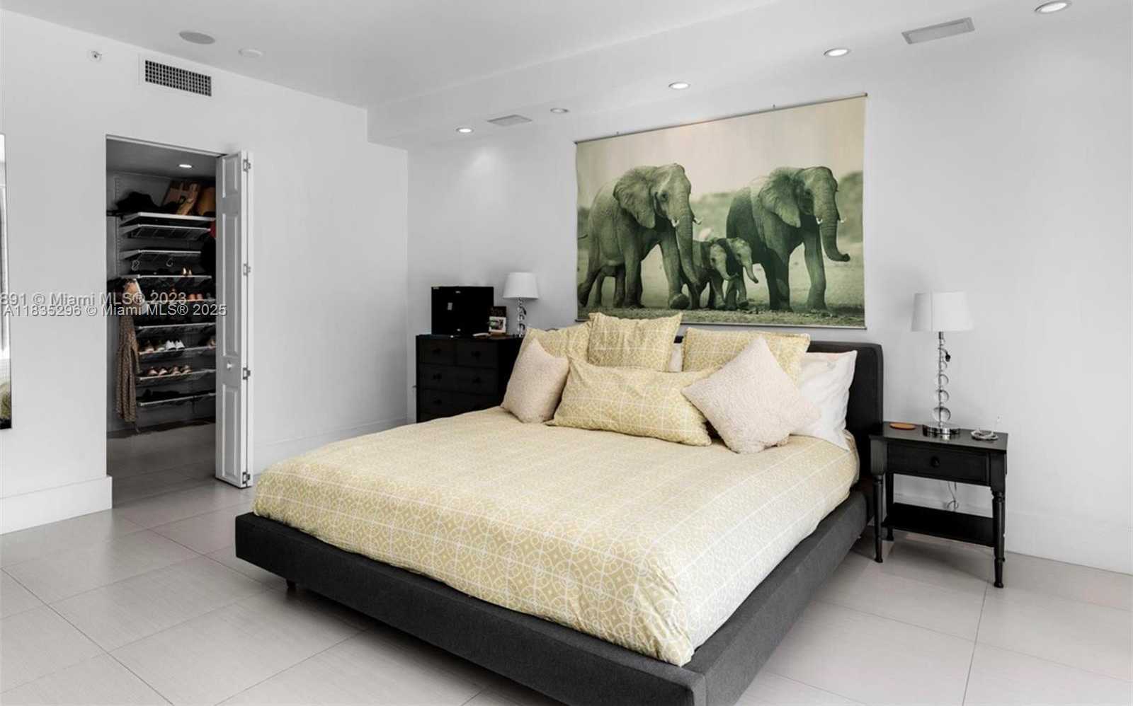 Small Image of 785 CRANDON BLVD #302, Key Biscayne Number 20