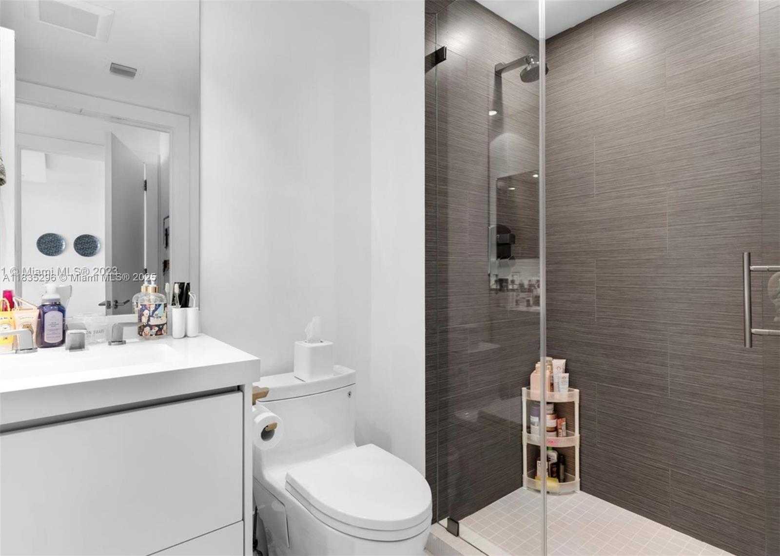 Small Image of 785 CRANDON BLVD #302, Key Biscayne Number 26