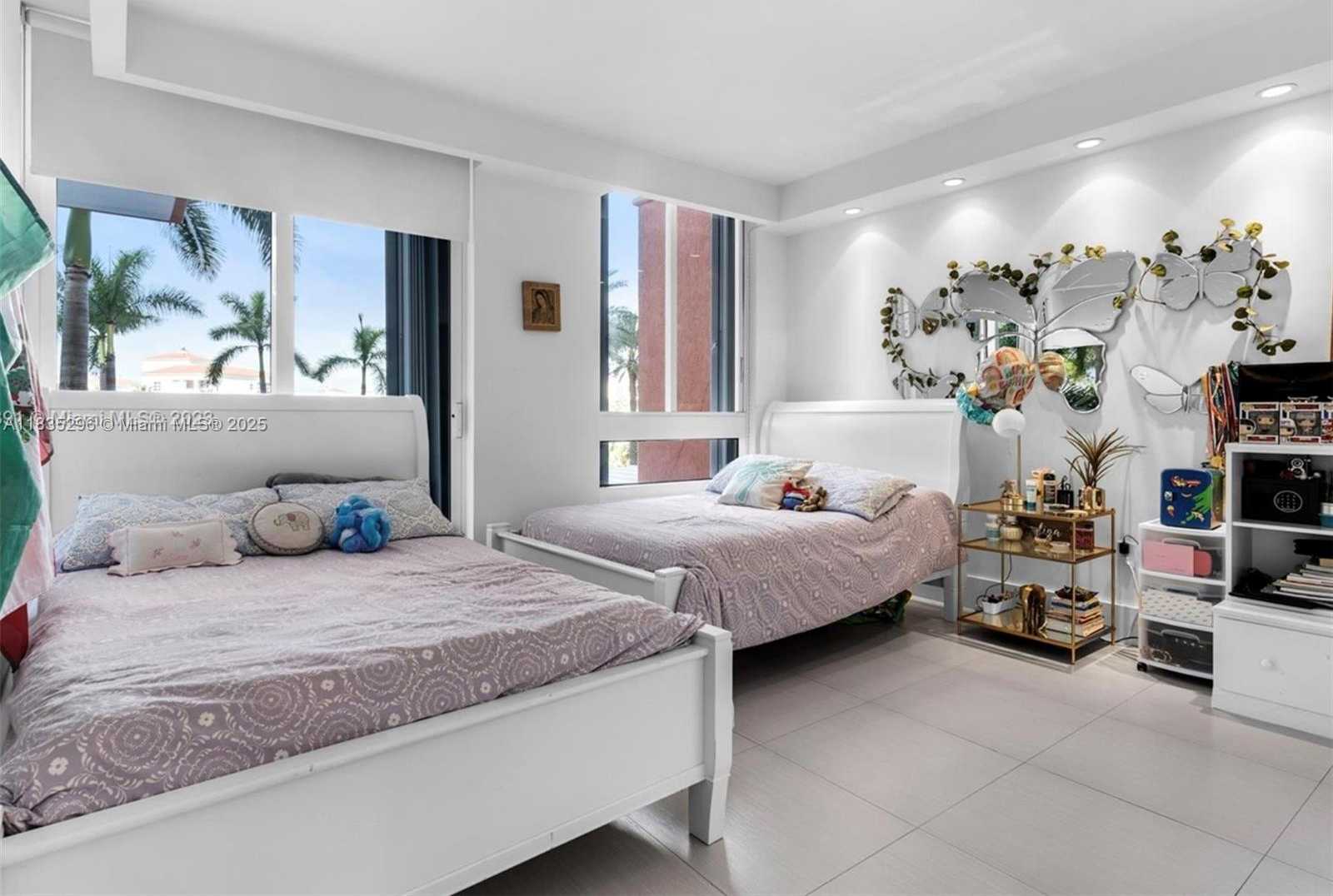 Small Image of 785 CRANDON BLVD #302, Key Biscayne Number 28