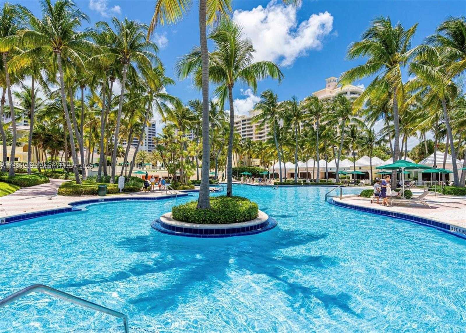Small Image of 785 CRANDON BLVD #302, Key Biscayne Number 31