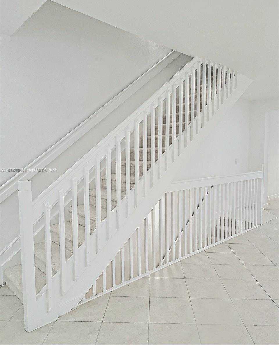 Small Image of 430 AMADOR LN #7, West Palm Beach Number 11