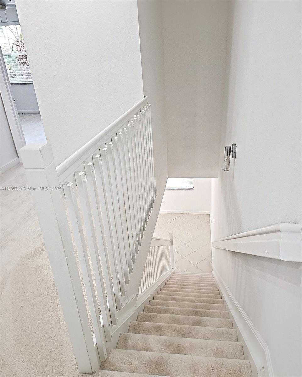 Small Image of 430 AMADOR LN #7, West Palm Beach Number 12