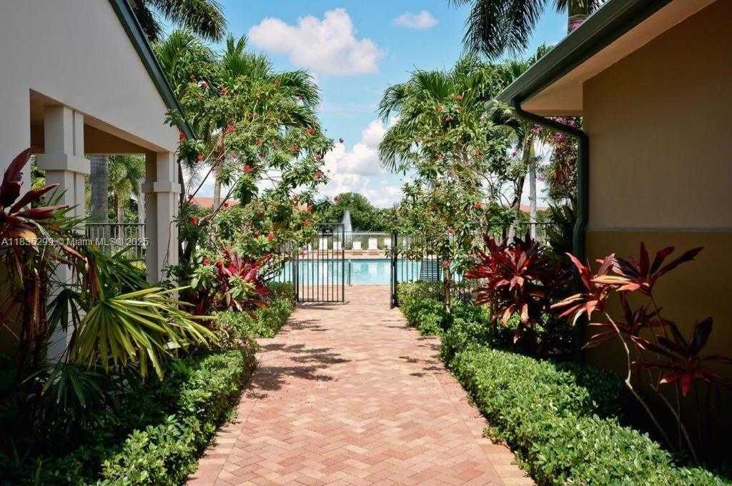 Small Image of 430 AMADOR LN #7, West Palm Beach Number 15