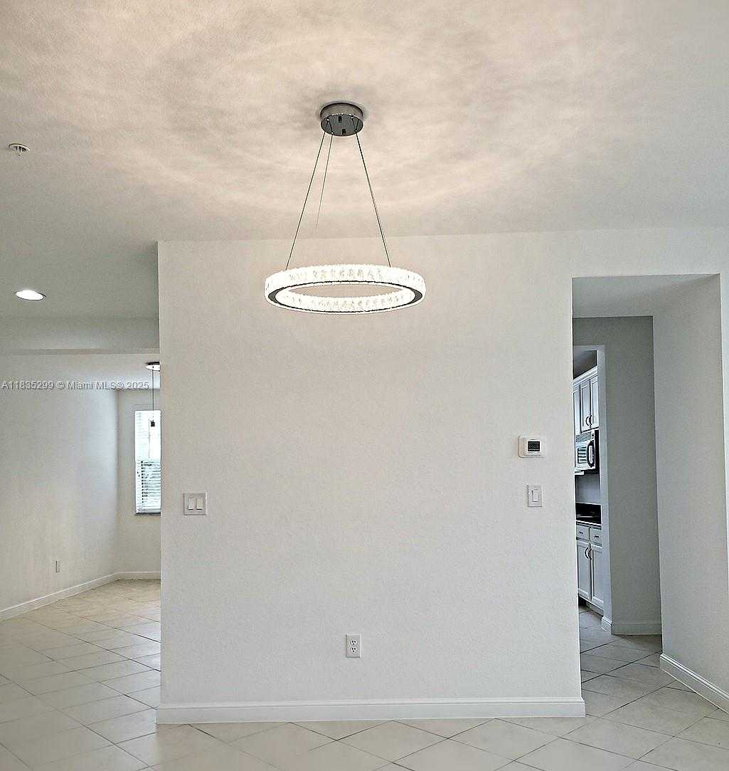 Small Image of 430 AMADOR LN #7, West Palm Beach Number 4