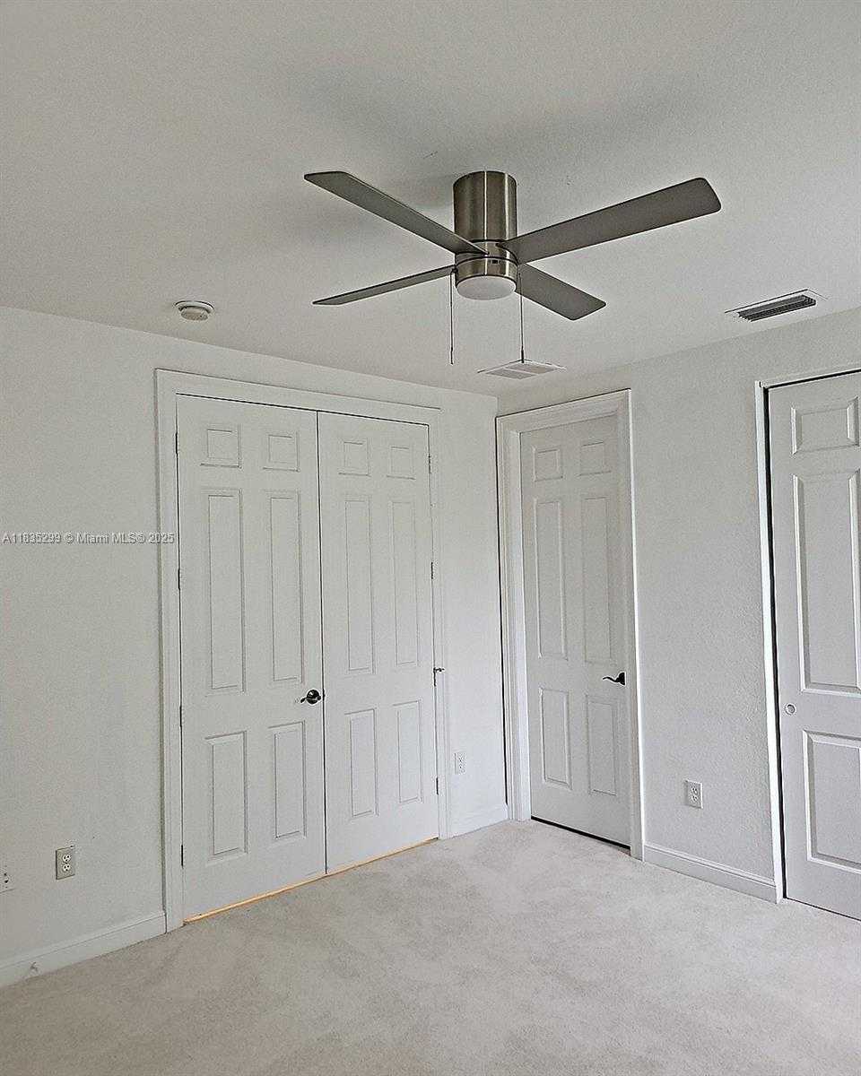 Small Image of 430 AMADOR LN #7, West Palm Beach Number 5