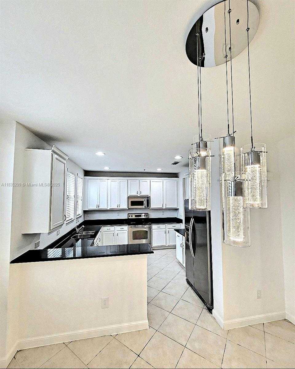 Small Image of 430 AMADOR LN #7, West Palm Beach Number 7