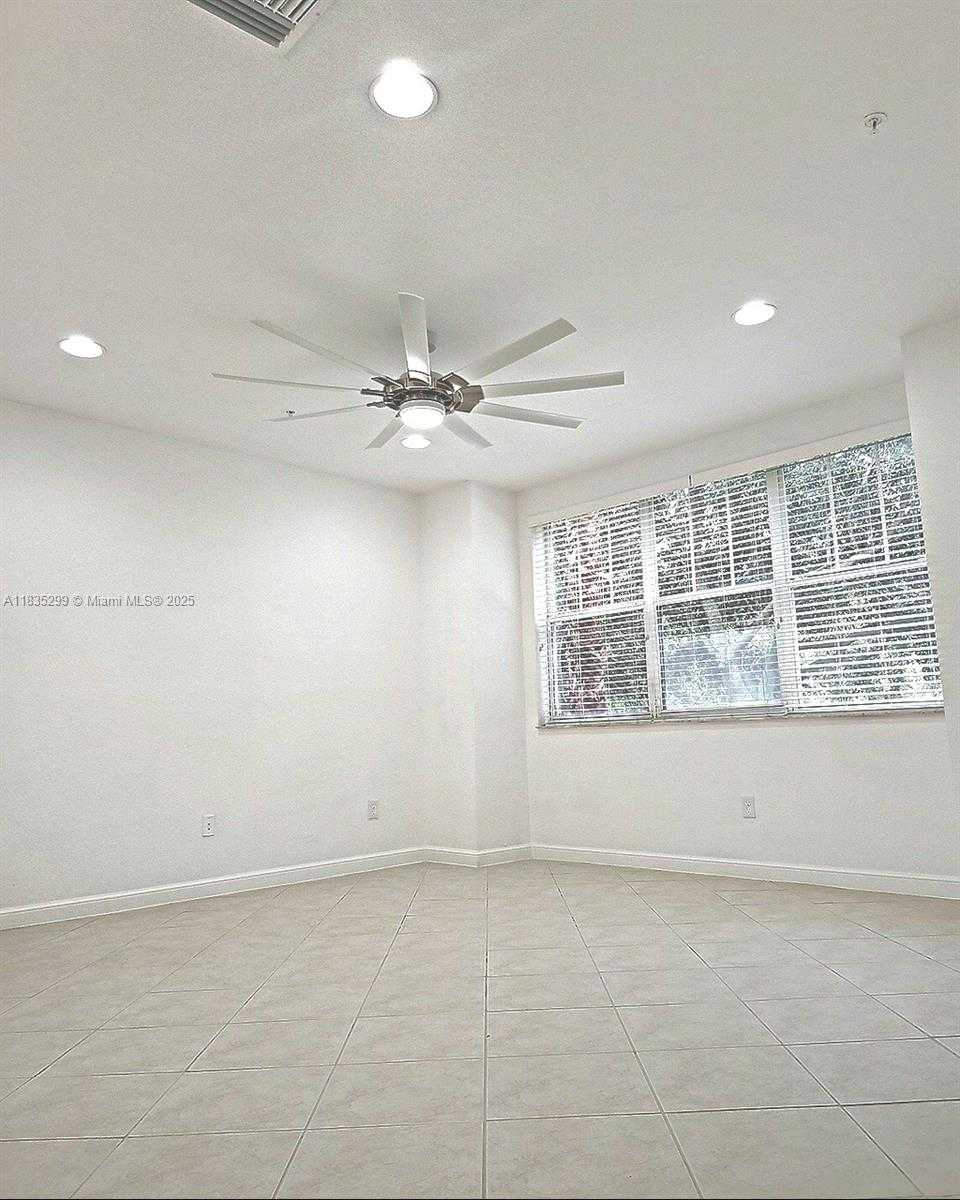 Small Image of 430 AMADOR LN #7, West Palm Beach Number 8