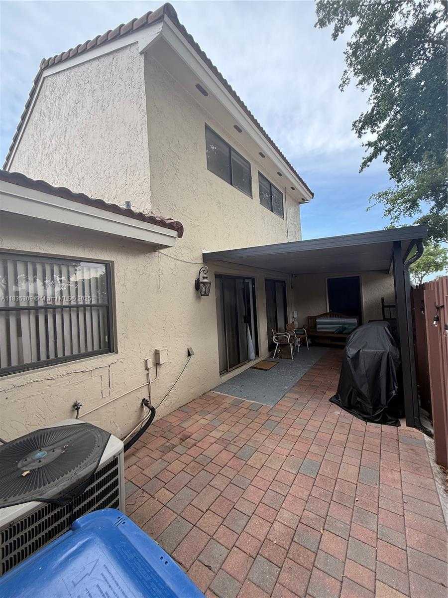 Small Image of 17048 NORTH WEST 66TH CT, Miami Lakes Number 19