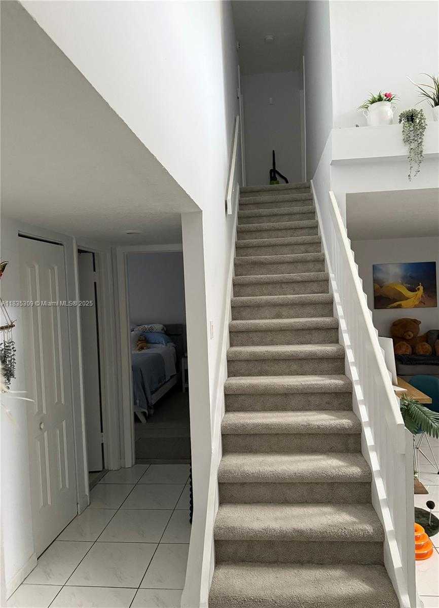 Small Image of 17048 NORTH WEST 66TH CT, Miami Lakes Number 7