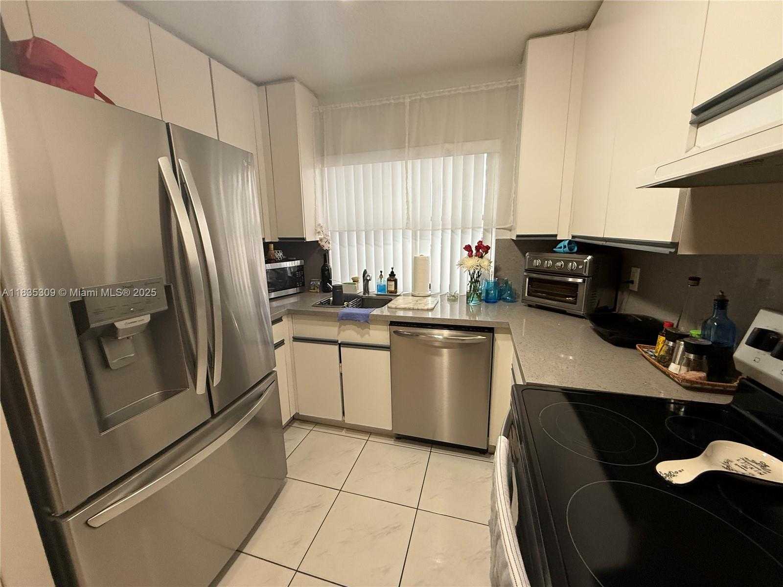 Small Image of 17048 NORTH WEST 66TH CT, Miami Lakes Number 9
