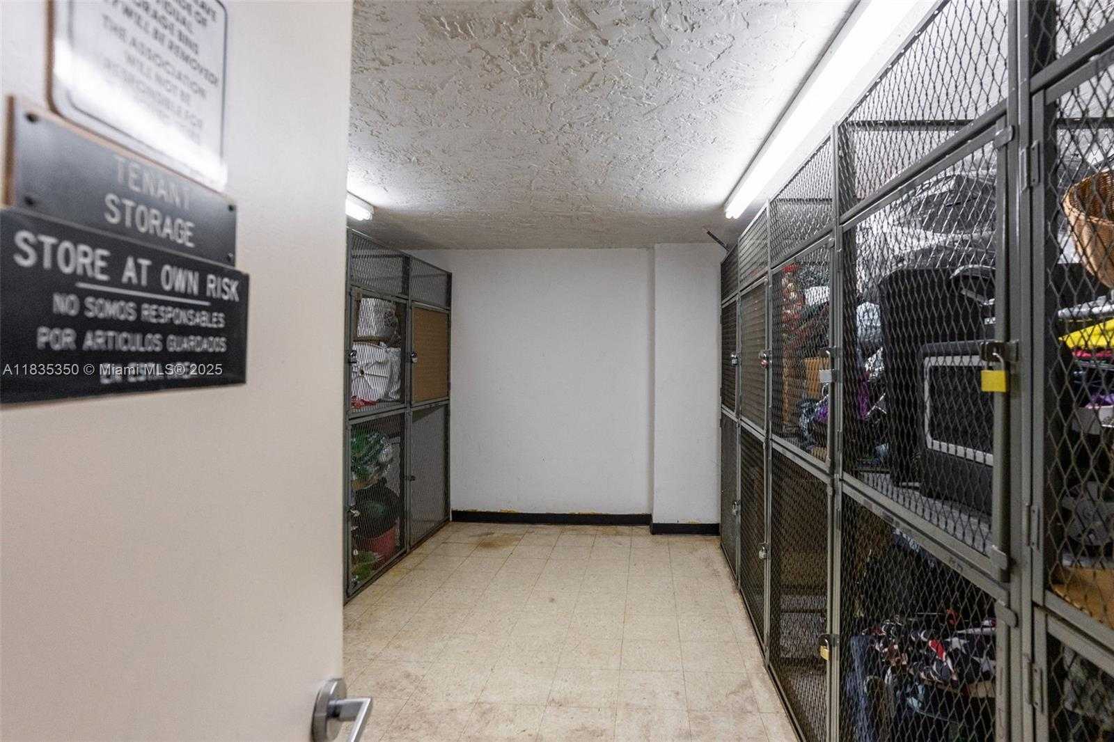 Small Image of 2500 PARKVIEW DR #1502, Hallandale Beach Number 31