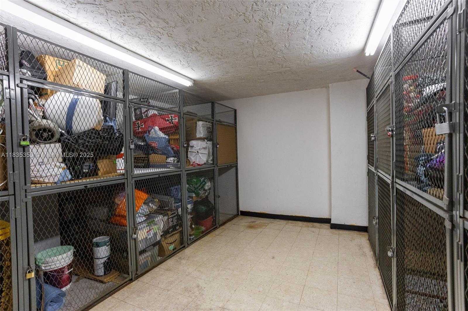Small Image of 2500 PARKVIEW DR #1502, Hallandale Beach Number 32