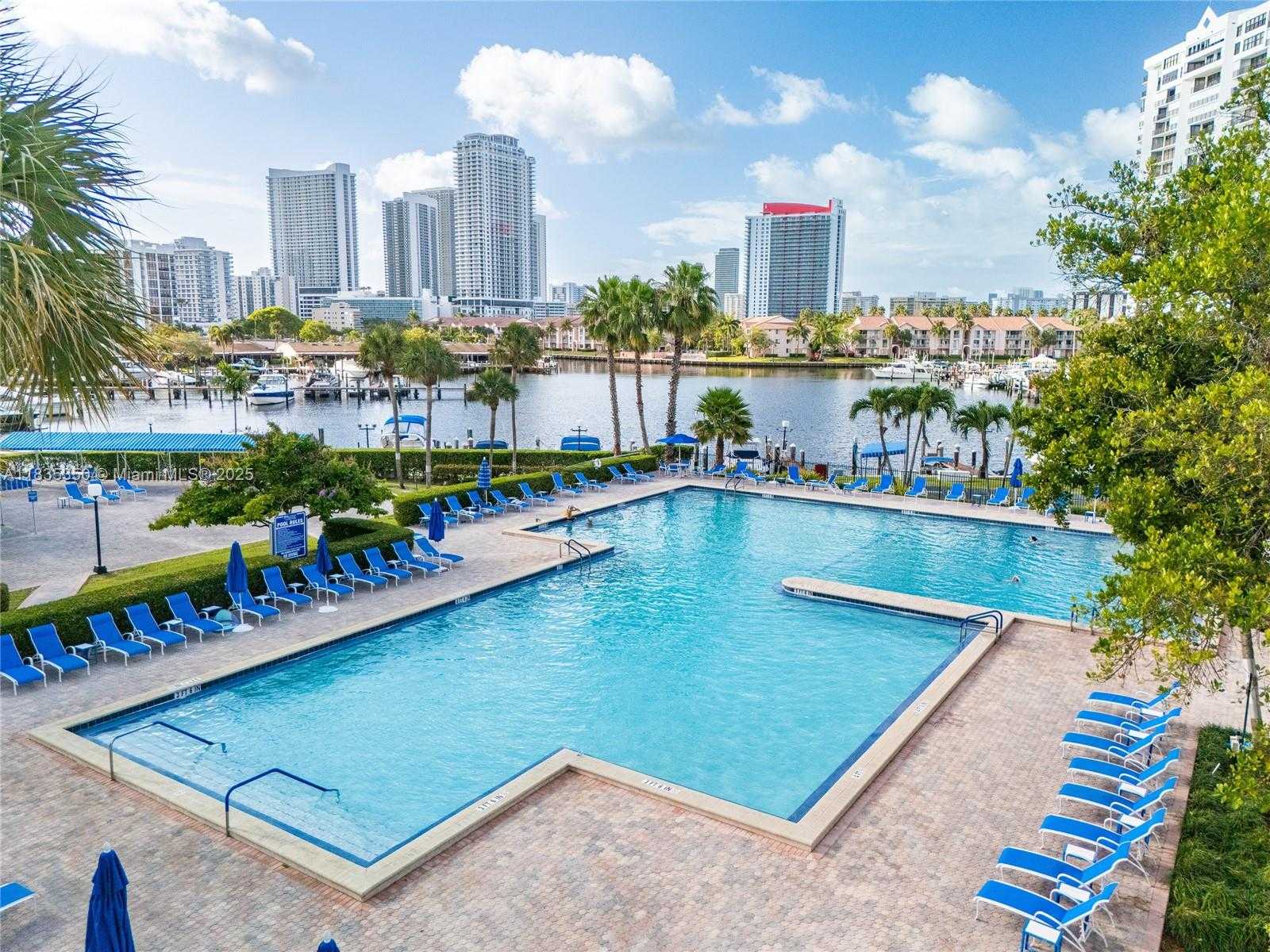 Small Image of 2500 PARKVIEW DR #1502, Hallandale Beach Number 48