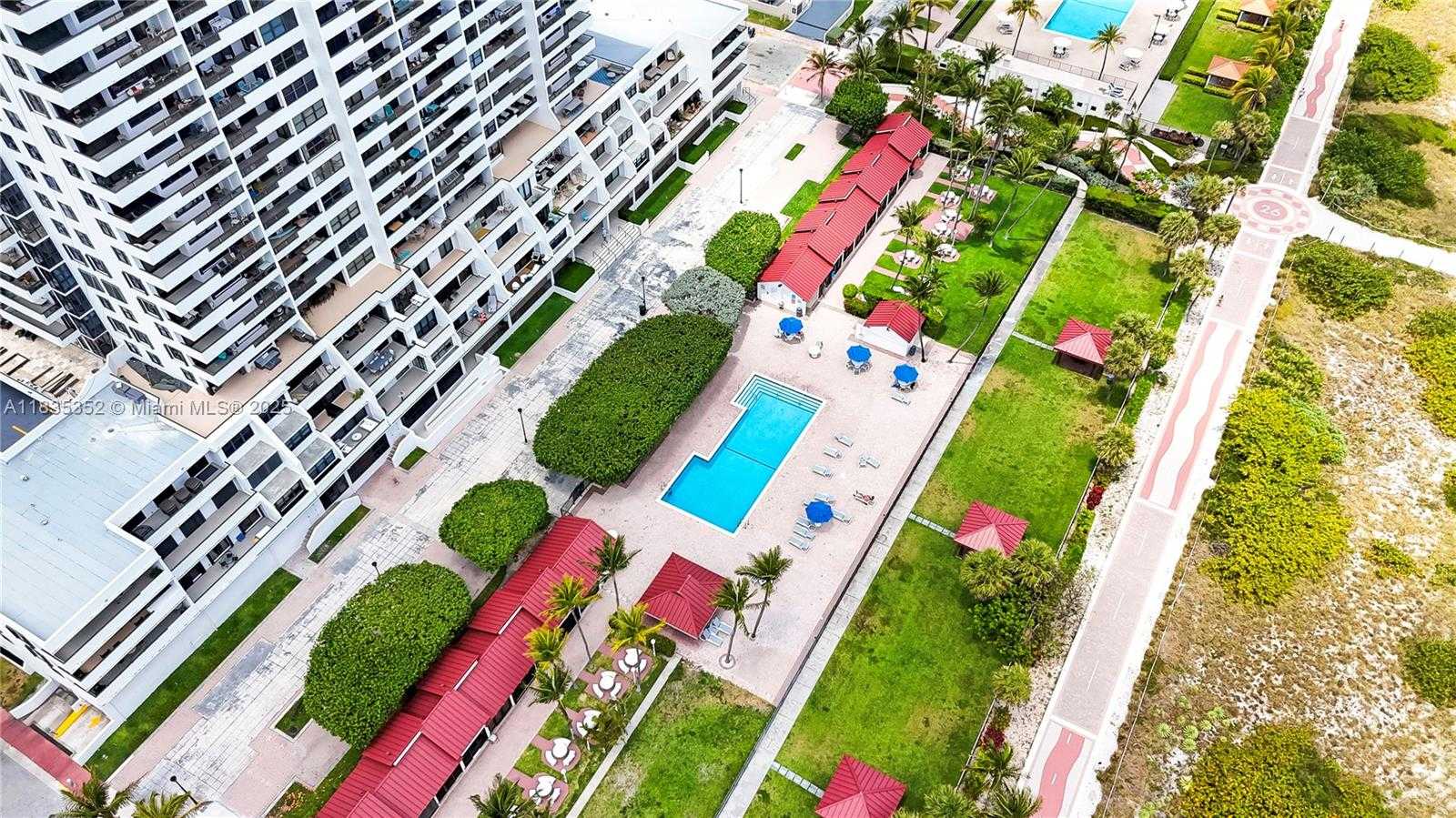 Small Image of 2555 COLLINS AVE #PH101, Miami Beach Number 40