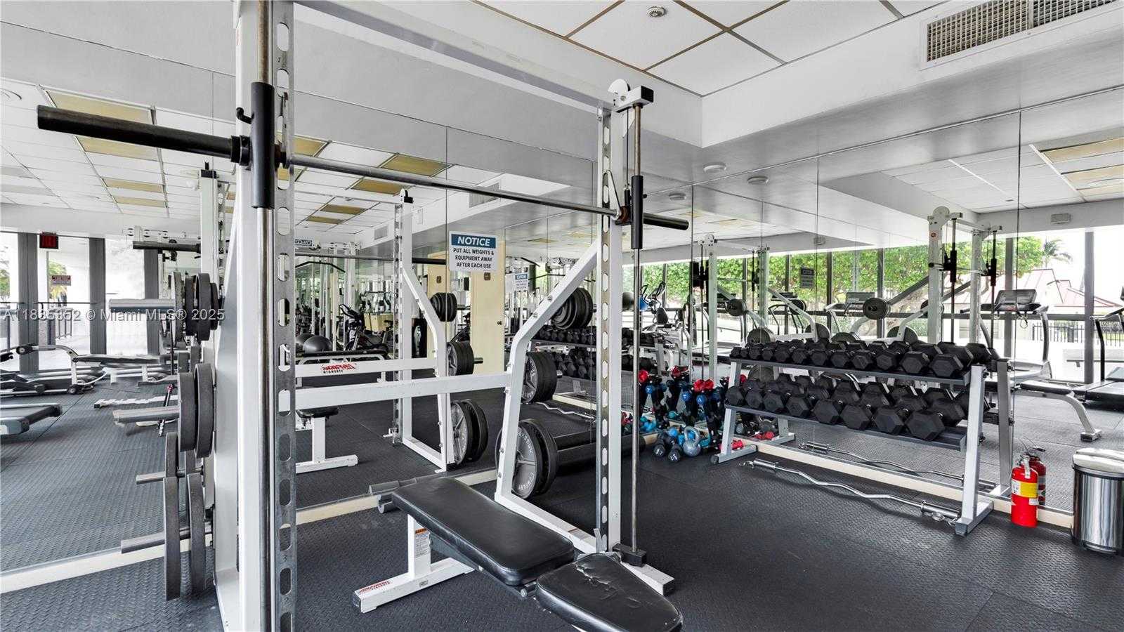 Small Image of 2555 COLLINS AVE #PH101, Miami Beach Number 45