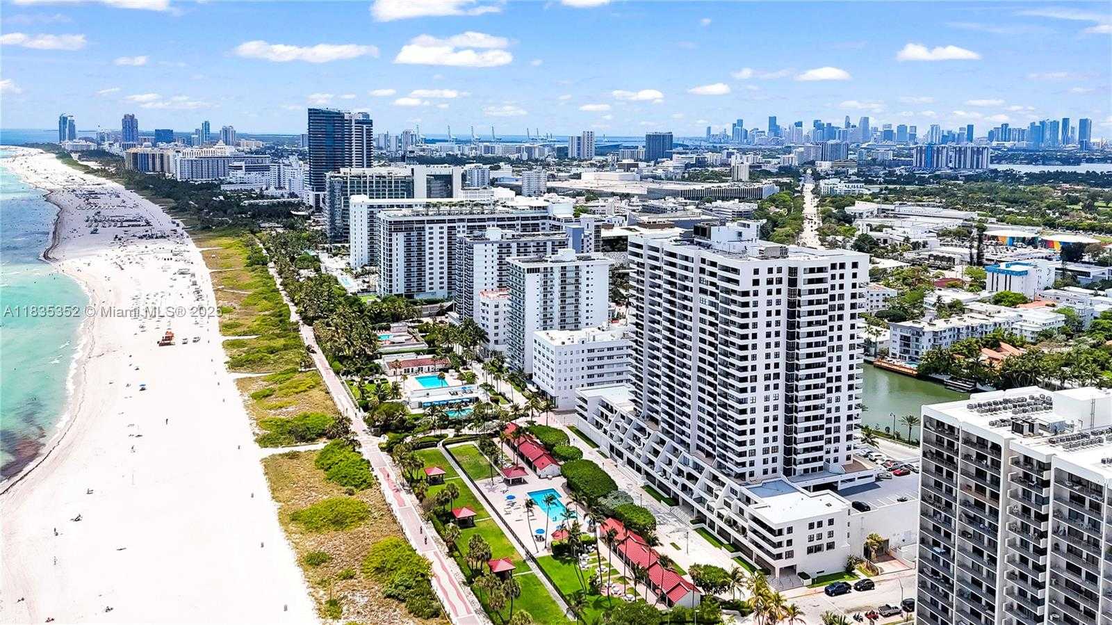 Small Image of 2555 COLLINS AVE #PH101, Miami Beach Number 54