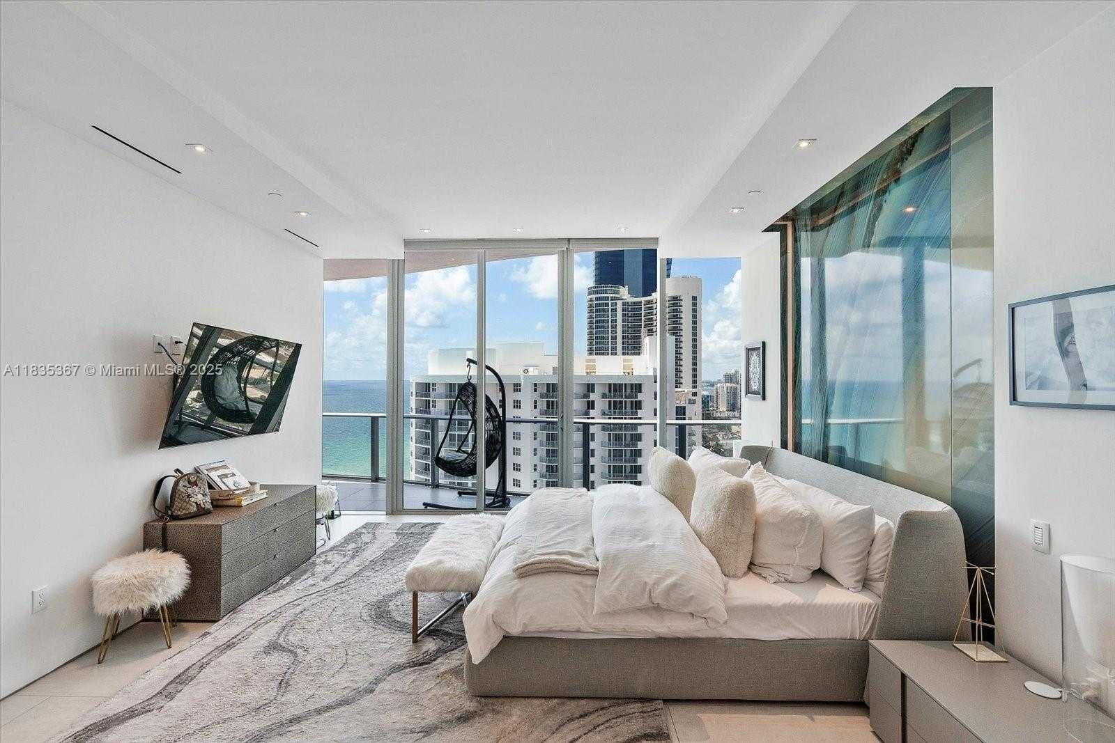 Small Image of 17475 COLLINS AVE #2002, Sunny Isles Beach Number 31