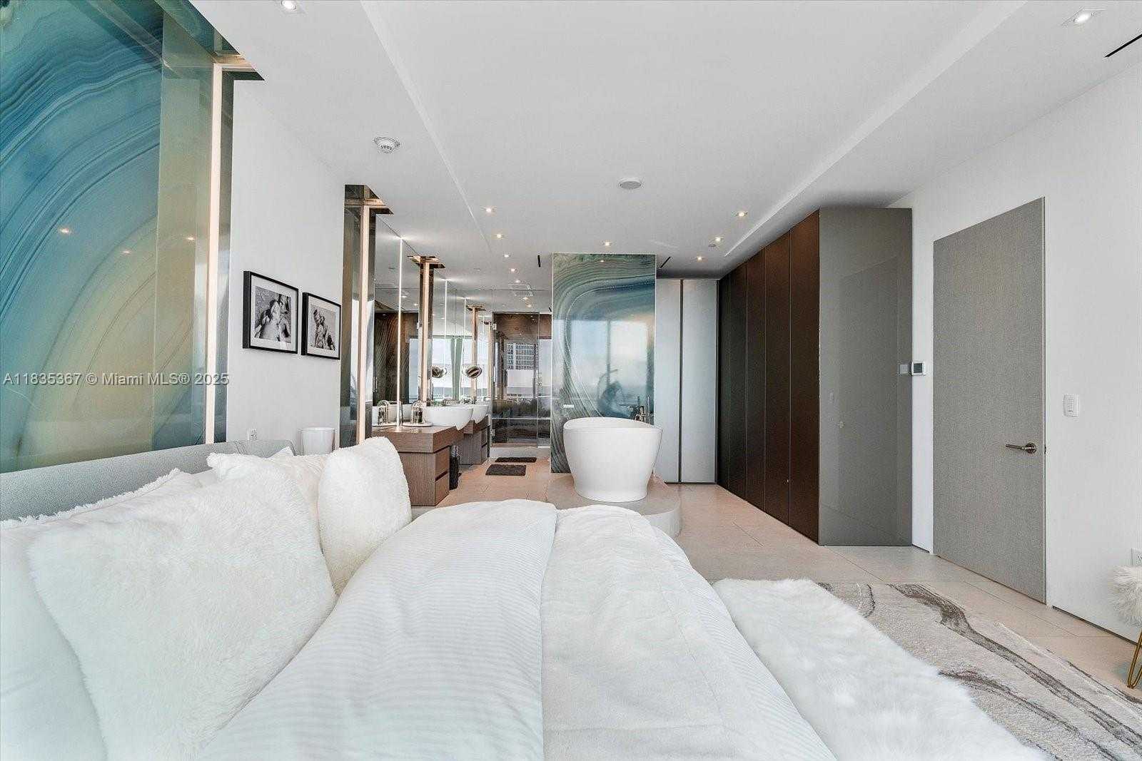Small Image of 17475 COLLINS AVE #2002, Sunny Isles Beach Number 34