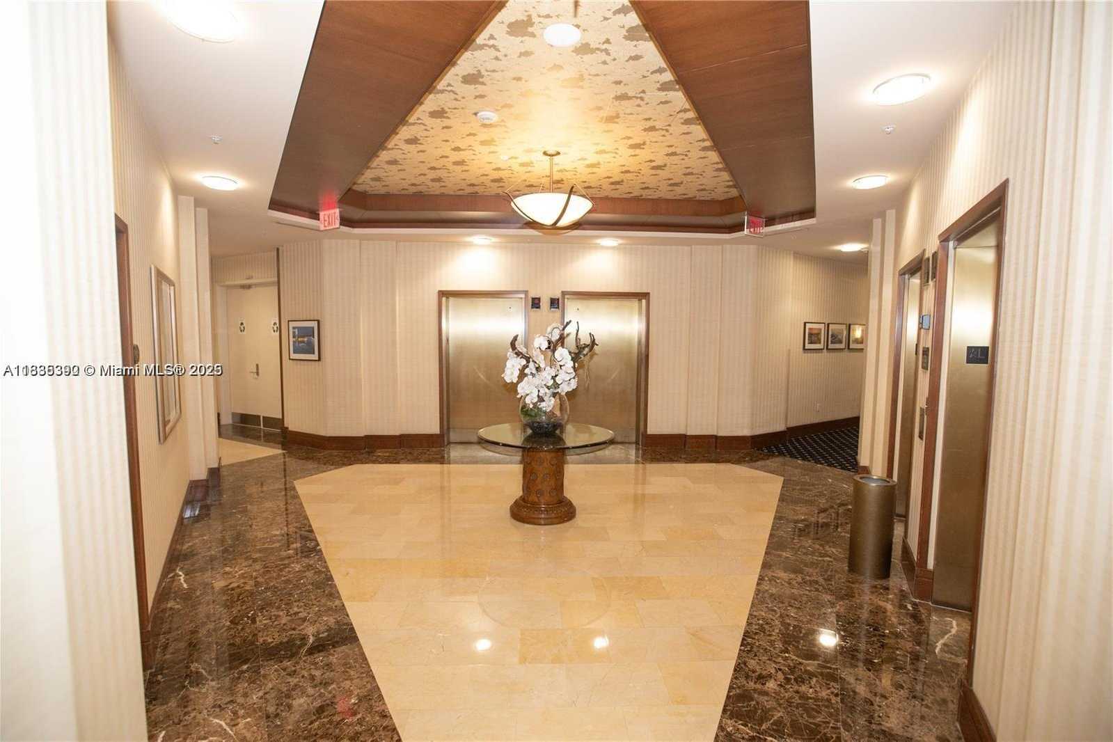 Small Image of 19501 WEST COUNTRY CLUB DR #1611, Aventura Number 26