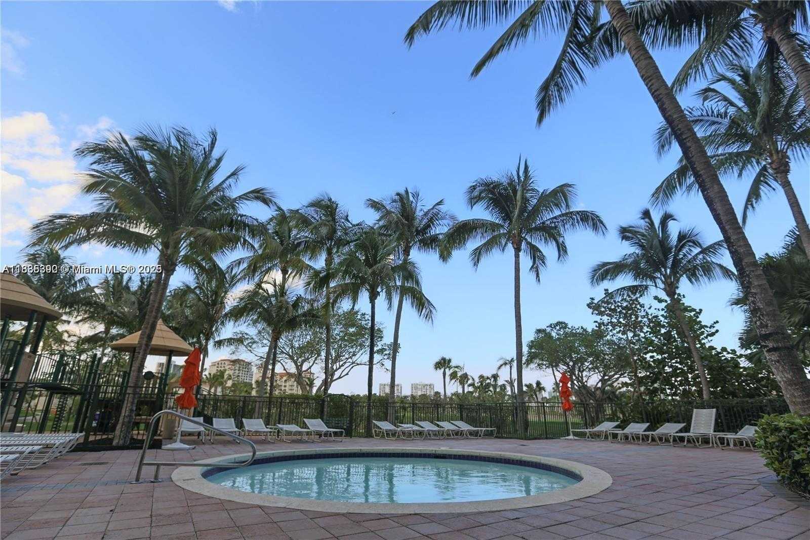 Small Image of 19501 WEST COUNTRY CLUB DR #1611, Aventura Number 31