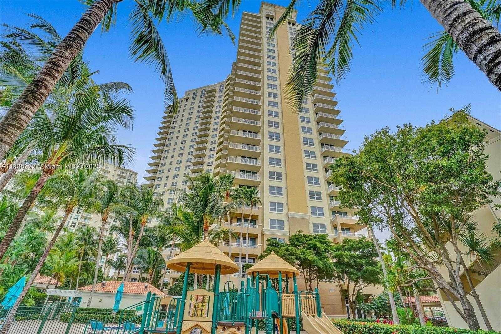 Small Image of 19501 WEST COUNTRY CLUB DR #1611, Aventura Number 37