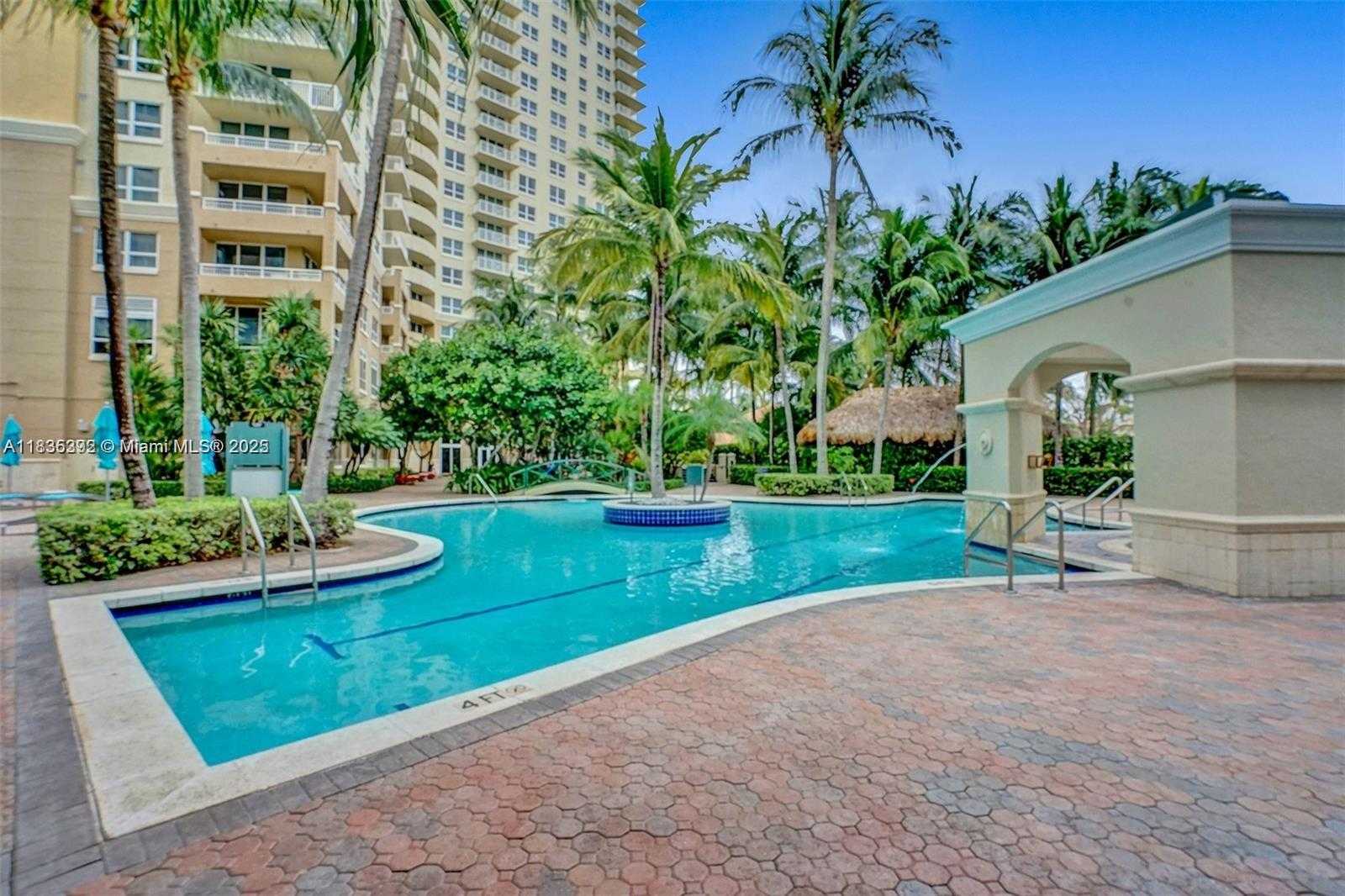 Small Image of 19501 WEST COUNTRY CLUB DR #1611, Aventura Number 39