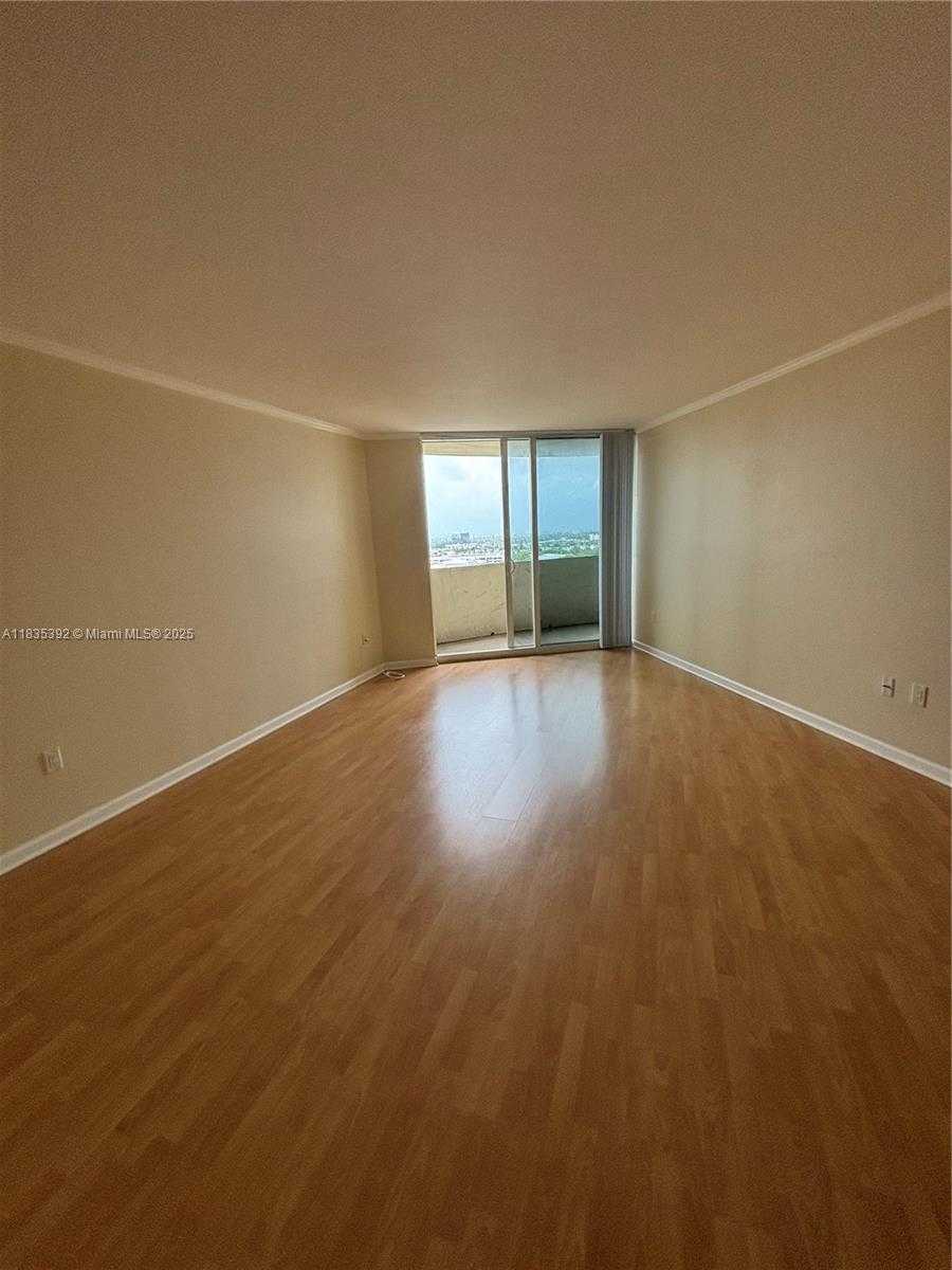 Small Image of 19501 WEST COUNTRY CLUB DR #1611, Aventura Number 7