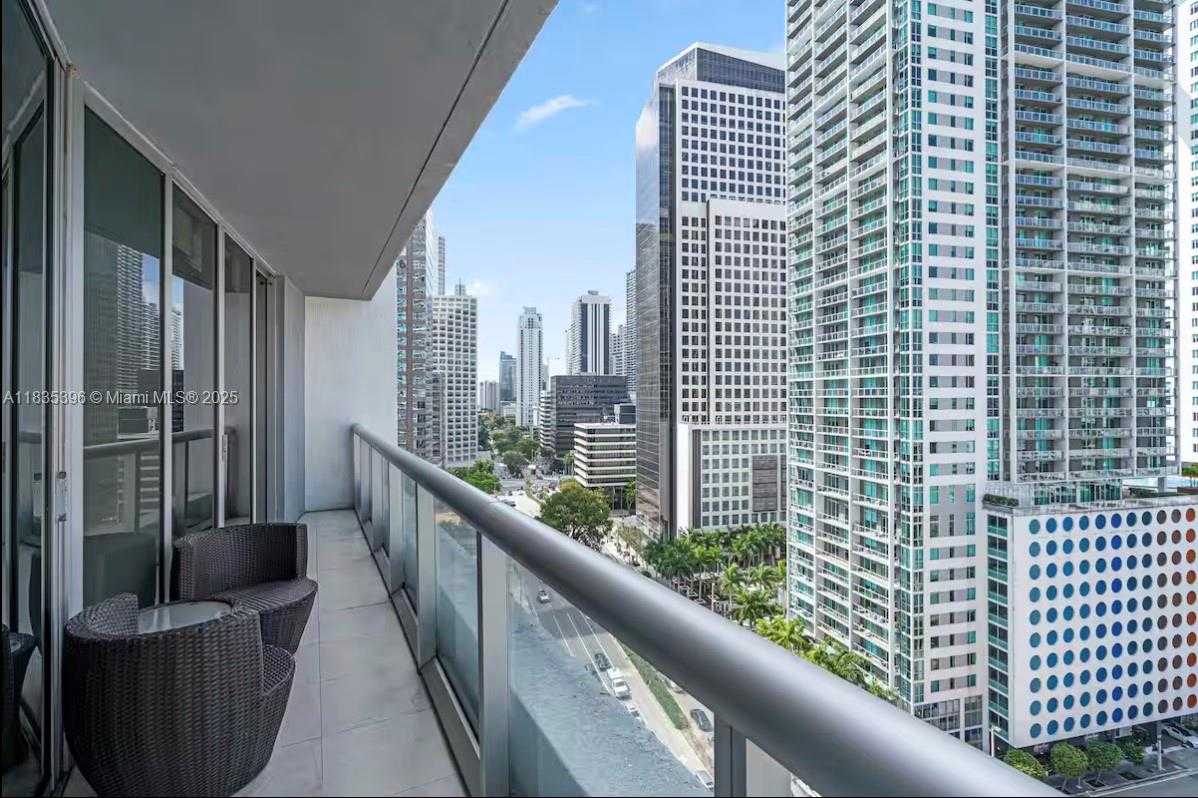 Small Image of 485 BRICKELL AVE #1606, Miami Number 10