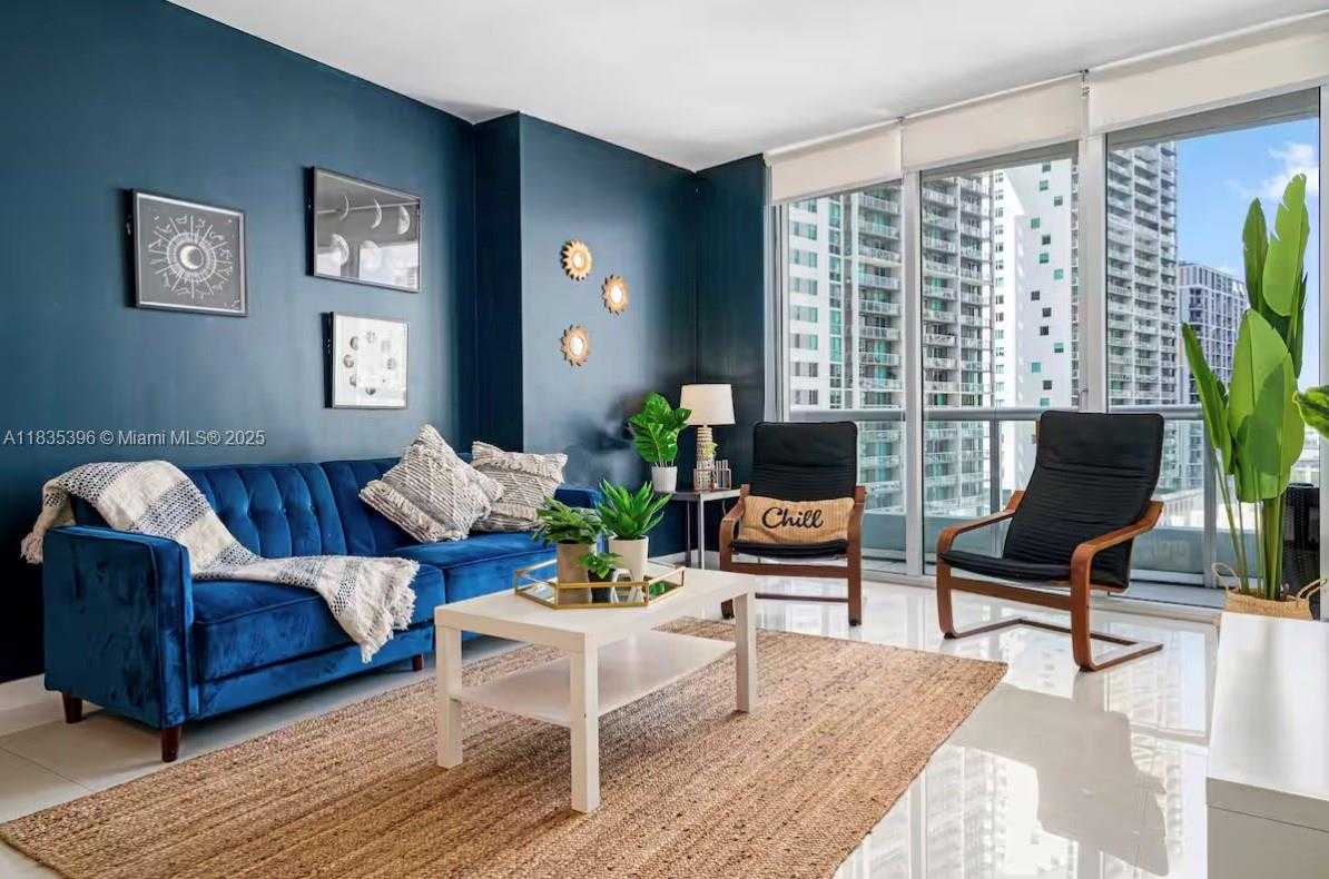 Small Image of 485 BRICKELL AVE #1606, Miami Number 2